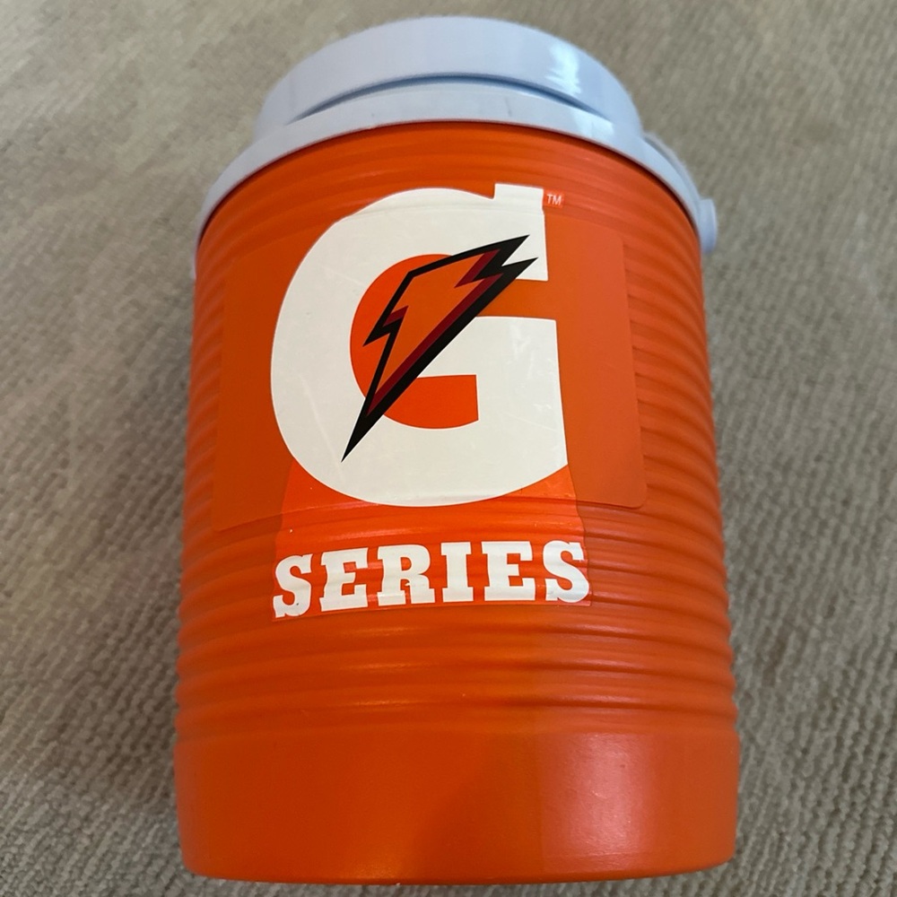Vintage - Rubbermaid Gatorade 1 Gallon Water Dispenser Jug Spout With Handle